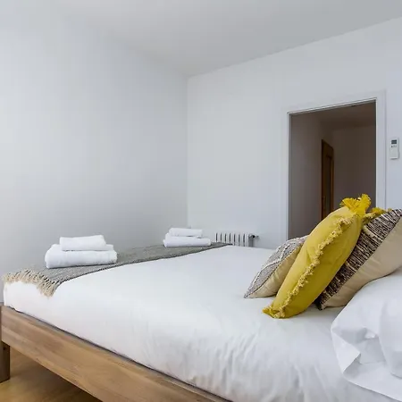 Olimpica Apartment *